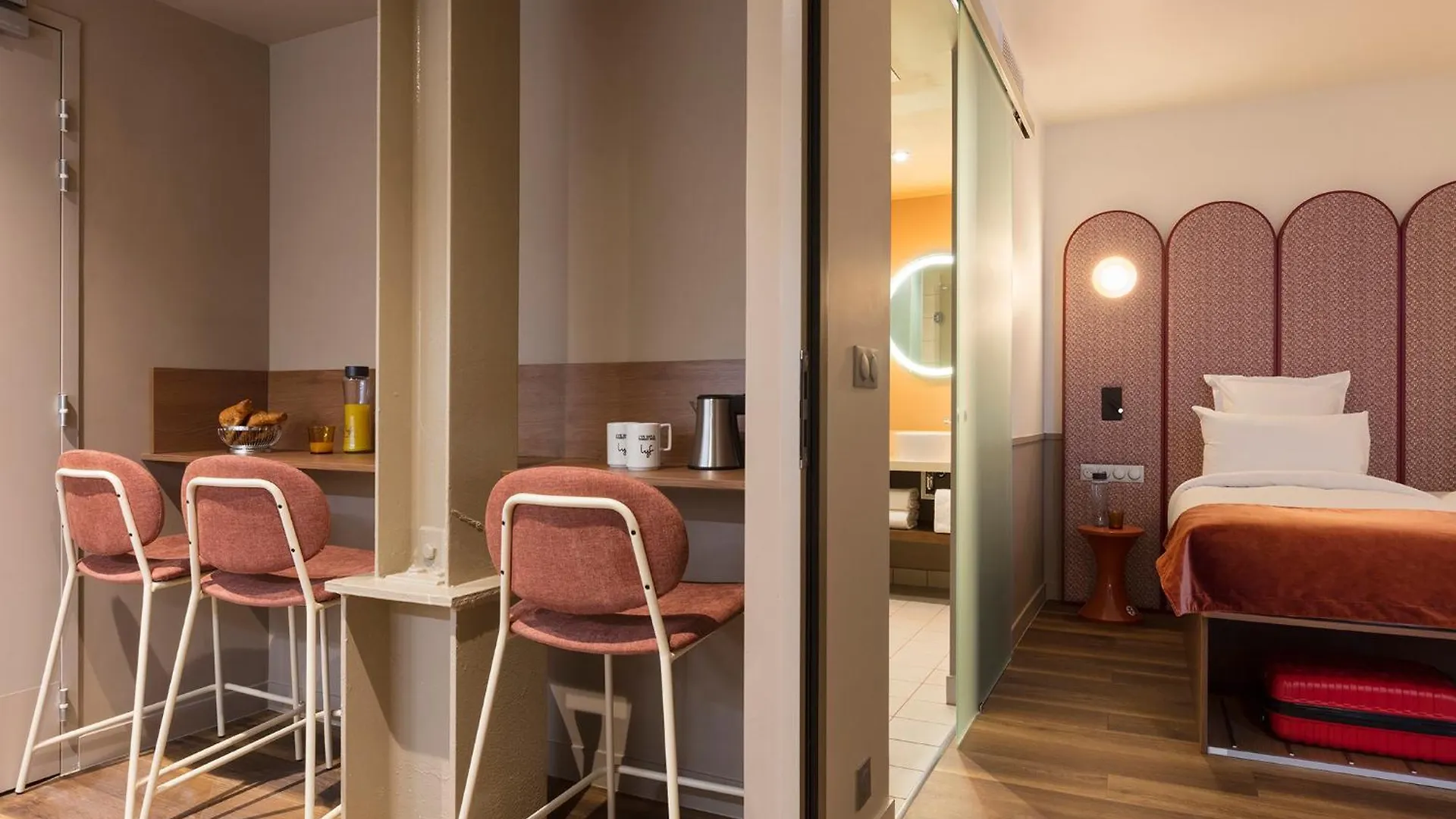 Aparthotel Lyf Gambetta Paris 4*,  France
